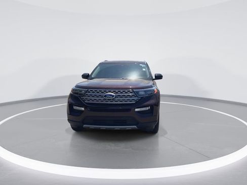 Used 2023 Ford Explorer Limited w/ Limited Technology Package AWD/4WD image 3