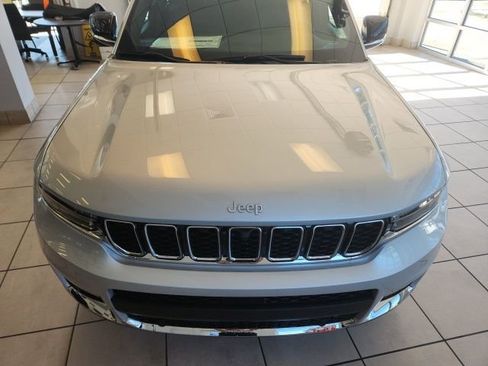 New 2025 Jeep Grand Cherokee L Limited w/ Luxury Tech Group II image 3