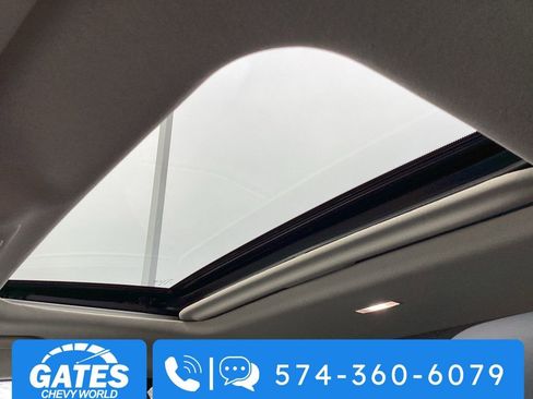 Used 2025 MAZDA CX-30 AWD 2.5 S w/ Preferred Package image 4