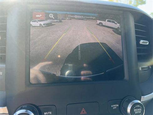 Used 2024 RAM 2500 Big Horn w/ Bed Utility Group image 28