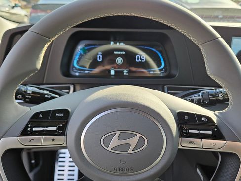 New 2026 Hyundai Elantra Sport FWD image 22