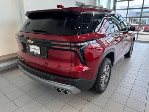 Used 2025 Chevrolet Traverse LT w/ Driver Confidence Package AWD/4WD image 38