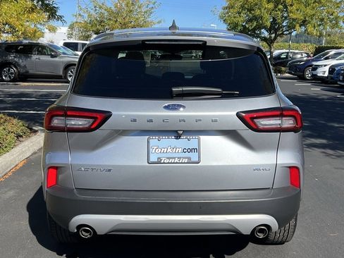 Used 2024 Ford Escape Active image 10