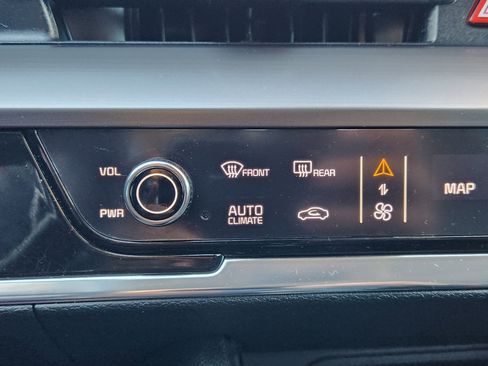 Used 2023 Kia Sportage EX image 19