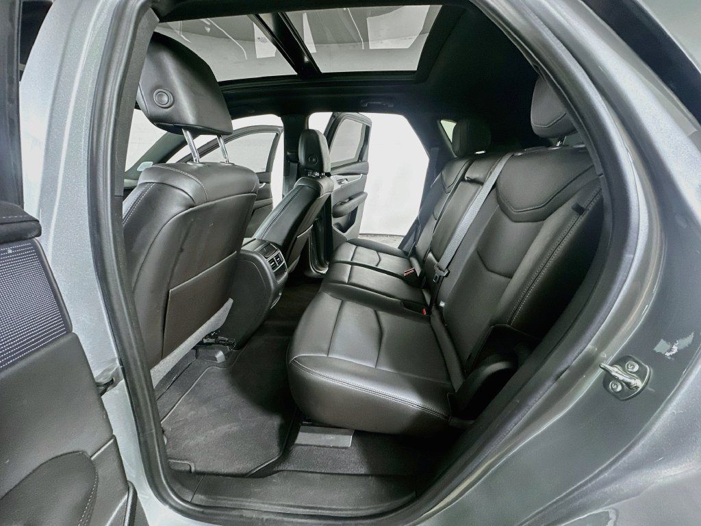Used 2024 Cadillac XT5 Premium Luxury FWD image 16