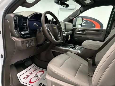 New 2026 Chevrolet Silverado 3500 LTZ w/ LTZ Plus Package AWD/4WD image 8