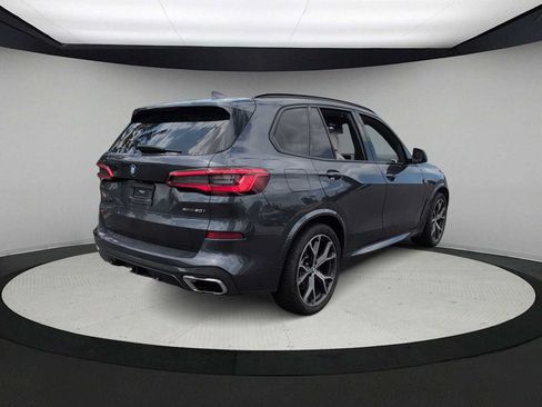 Used 2019 BMW X5 xDrive50i w/ M Sport Package AWD/4WD image 8