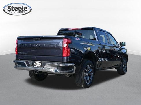 Used 2024 Chevrolet Silverado 1500 LT AWD/4WD image 5