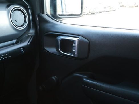 Used 2023 Jeep Wrangler Sport image 23