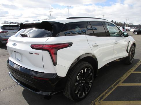 Used 2024 Chevrolet Blazer EV RS image 5