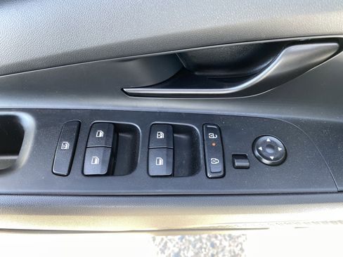 Certified 2026 Hyundai Elantra Sport FWD image 18