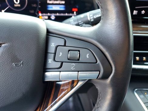 Used 2023 Cadillac Escalade Luxury image 24