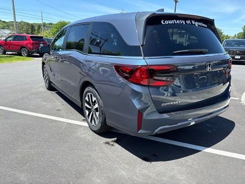 Used 2026 Honda Odyssey EX-L image 9