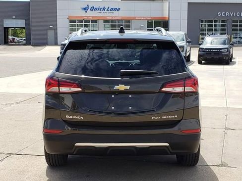 Used 2024 Chevrolet Equinox Premier AWD/4WD image 5