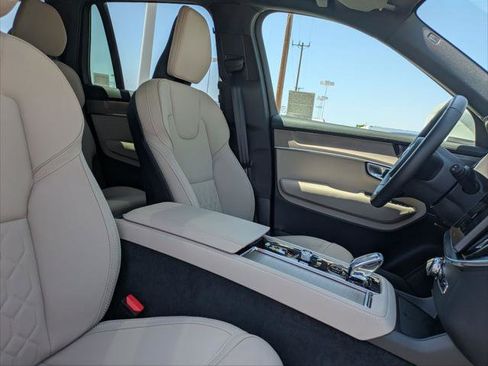 Used 2026 Volvo XC90 B6 Plus w/ Protection Package Premier image 25