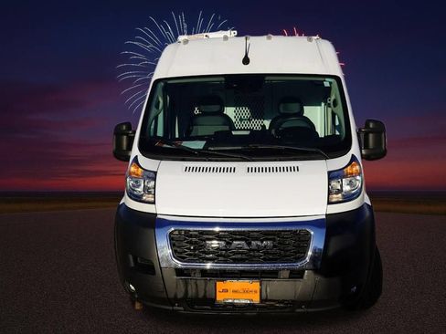 Used 2022 RAM ProMaster 2500 w/ Convenience Group FWD image 12