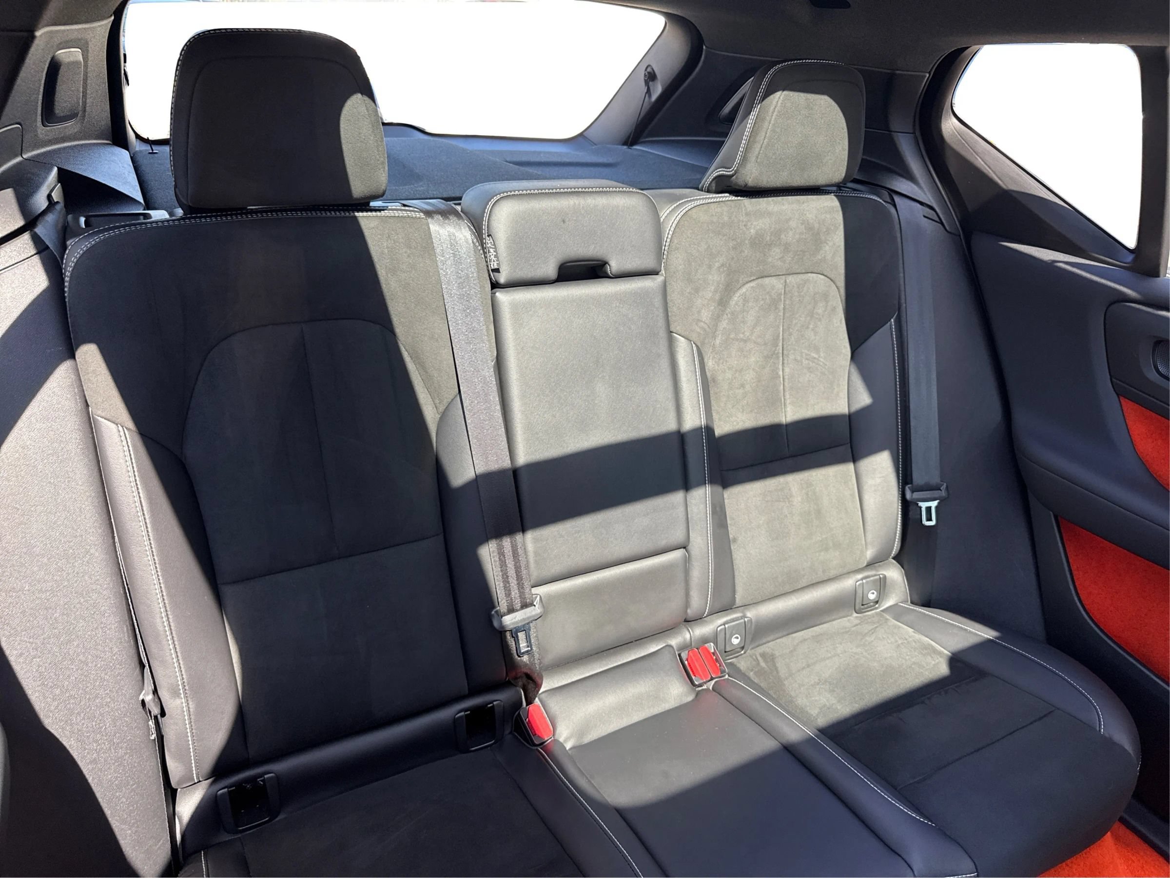 Used 2021 Volvo XC40 T5 R-Design AWD/4WD image 12