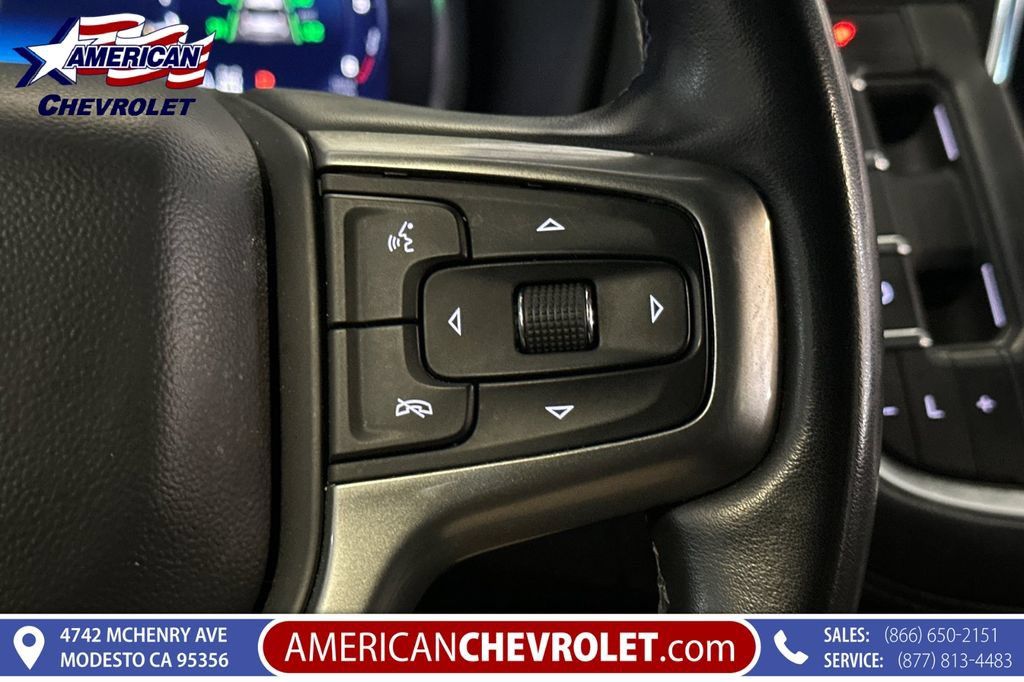 Used 2023 Chevrolet Suburban LT AWD/4WD image 34