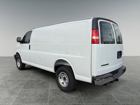 New 2026 Chevrolet Express 2500 w/ Driver Convenience Package RWD image 3