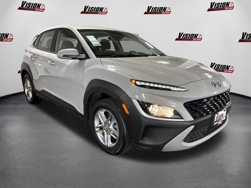 Used 2023 Hyundai Kona SE AWD/4WD image 3
