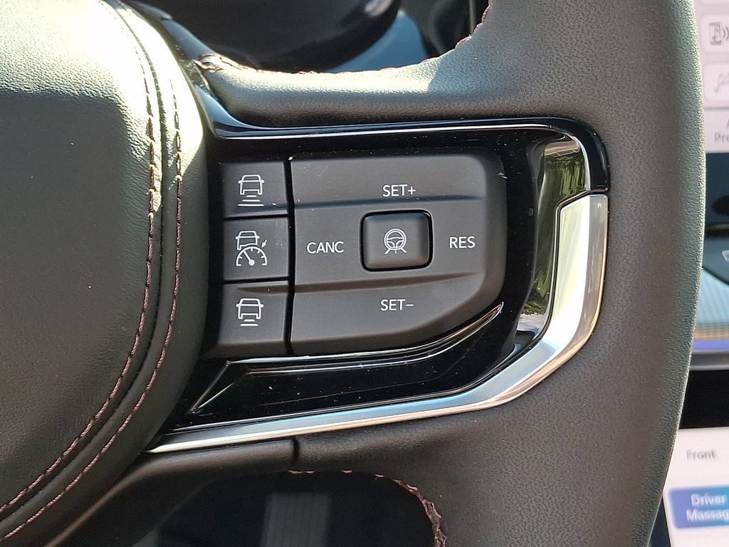 Used 2025 Jeep Wagoneer S Launch Edition AWD/4WD image 23