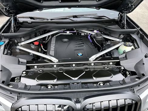 New 2026 BMW X7 xDrive40i image 9