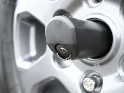 Used 2025 Ford Bronco Big Bend image 4