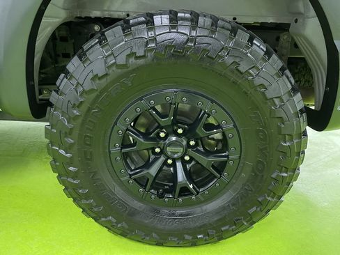 Used 2023 Ford F150 Raptor w/ Raptor 37 Performance Package image 15