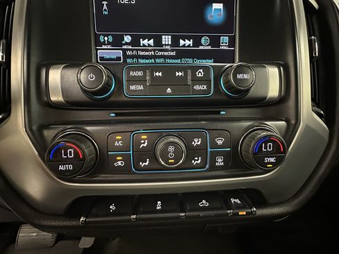 Used 2018 GMC Sierra 1500 SLE w/ SLE Value Package AWD/4WD image 26
