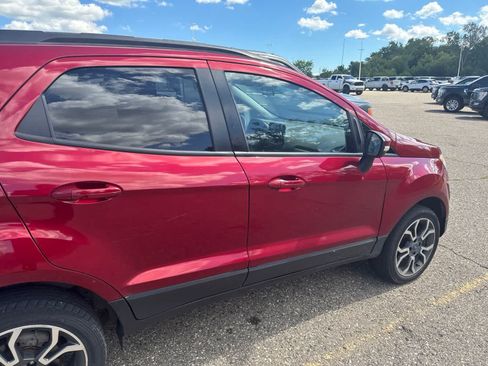 Used 2018 Ford EcoSport SE w/ SE Convenience Package AWD/4WD image 12