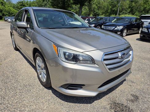 Used 2017 Subaru Legacy 2.5i Premium AWD/4WD image 10