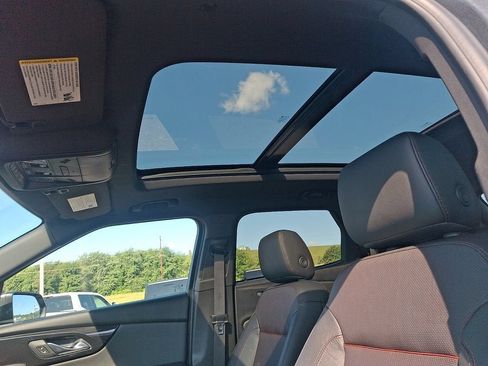 Used 2020 Chevrolet Blazer RS w/ LPO, Floor Liner Package AWD/4WD image 14