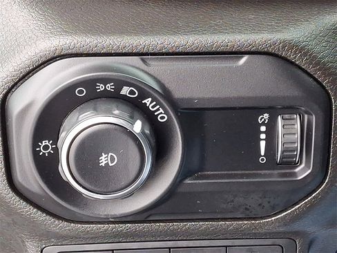 Used 2023 Jeep Wrangler Unlimited w/ Cold Weather Group image 26