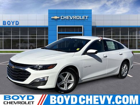 New 2025 Chevrolet Malibu LS image 1