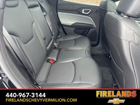 Used 2025 Jeep Compass Latitude w/ Sun & Sound Group image 38