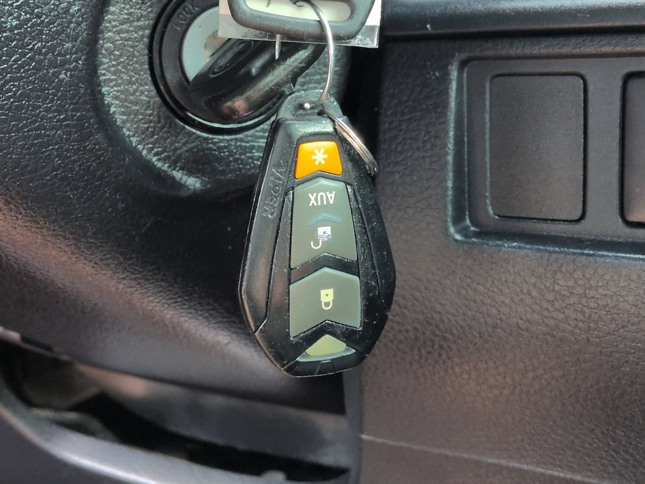 Used 2018 Toyota Tundra SR RWD image 26
