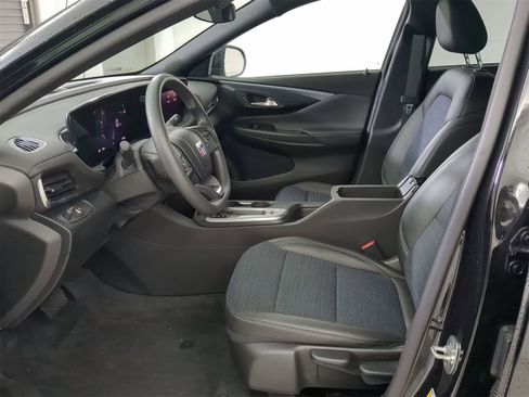 Used 2025 Buick Envista Preferred w/ Advanced Safety Package image 15