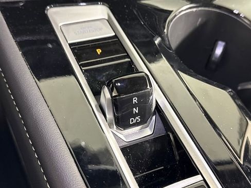 Used 2025 Volkswagen Atlas SEL image 28