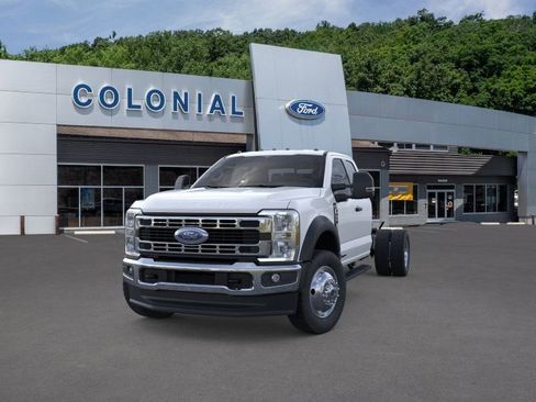 New 2026 Ford F450 XL w/ XL Chrome Package image 2