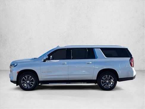 Used 2021 Chevrolet Suburban LT image 8