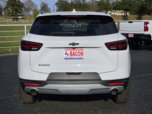New 2026 Chevrolet Blazer LT image 5