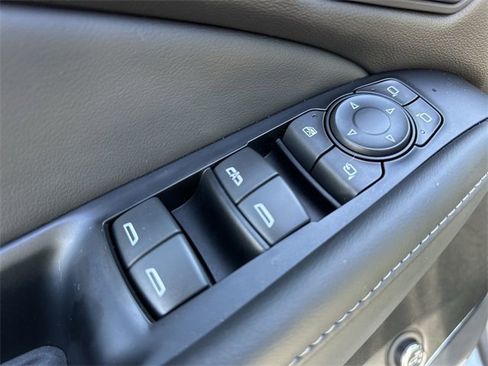 Used 2023 Buick Enclave Avenir w/ Avenir Technology Package image 23