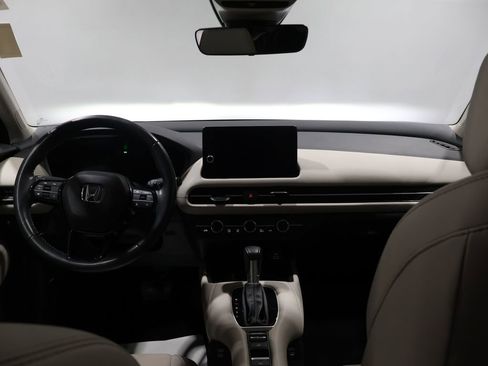 Used 2025 Honda HR-V EX-L image 17