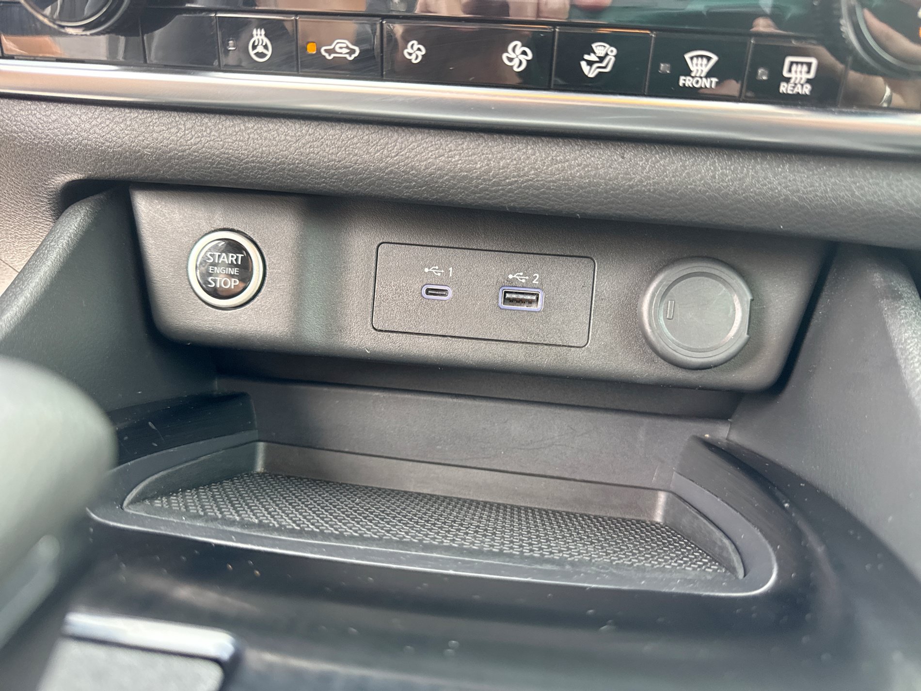 Certified 2023 Nissan Rogue SV w/ SV Premium B Package FWD image 22