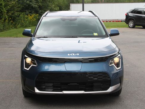 New 2026 Kia Niro Wind FWD image 2
