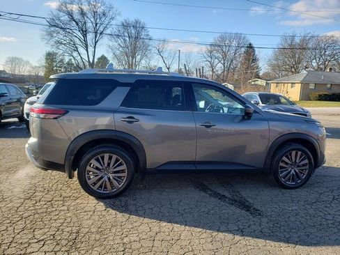 Certified 2023 Nissan Pathfinder SL w/ SL Premium Package image 8