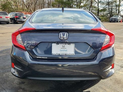 Certified 2018 Honda Civic EX image 5