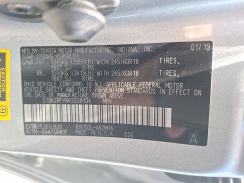 Used 2019 Toyota Highlander XLE w/ Carpet Mat Package (TMS) FWD image 19