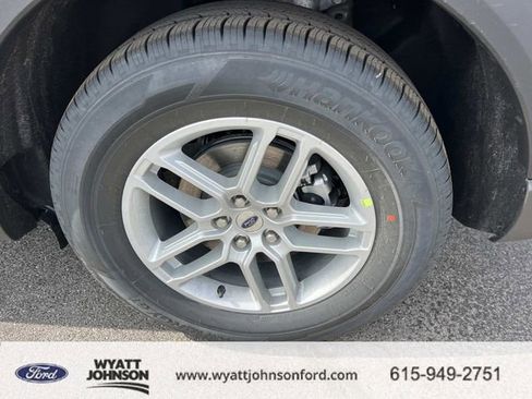 New 2026 Ford Explorer Active RWD image 11