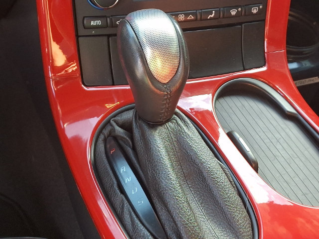 Used 2007 Chevrolet Corvette Coupe w/ Performance Package RWD image 9